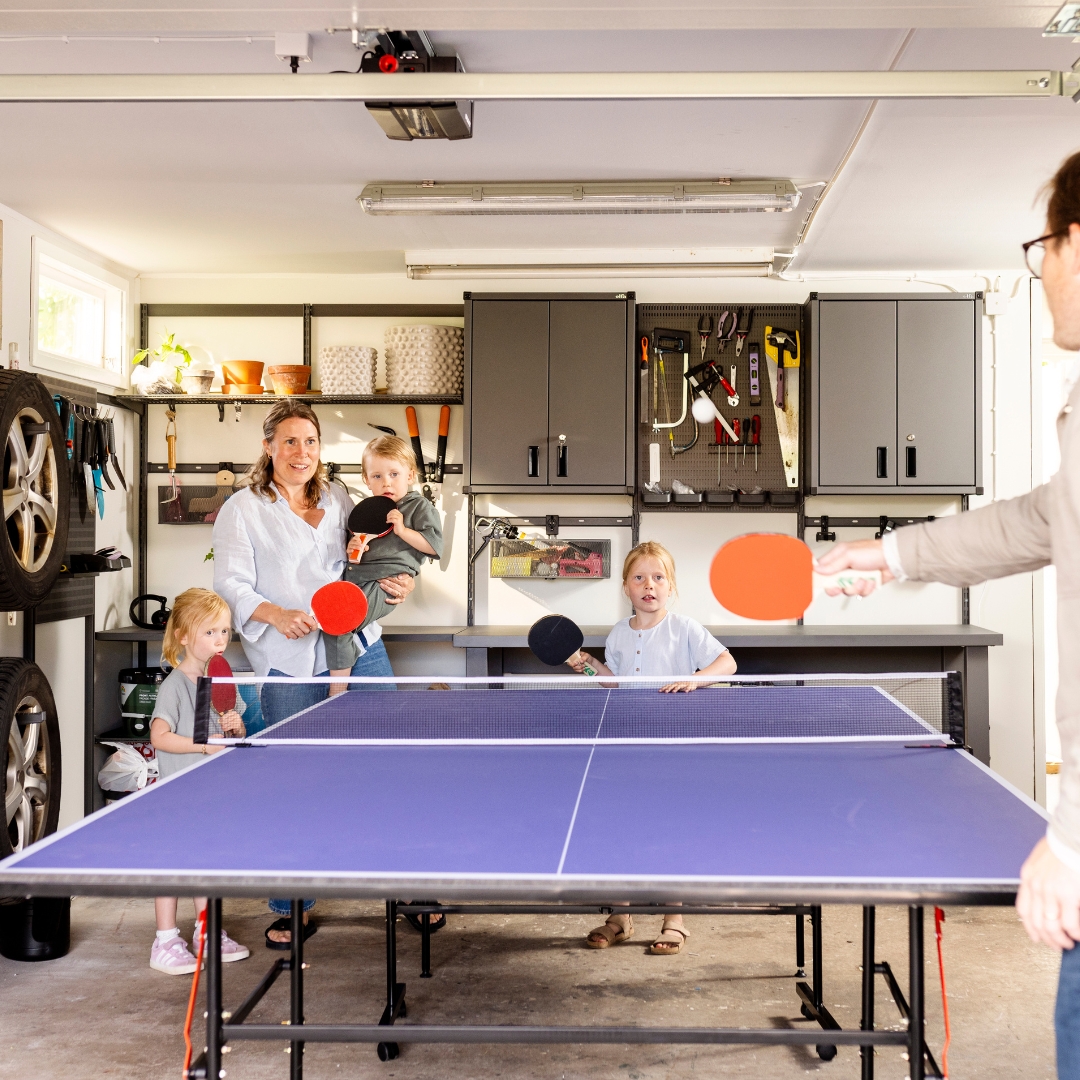 Garage optimisé pour les loisirs de la famille